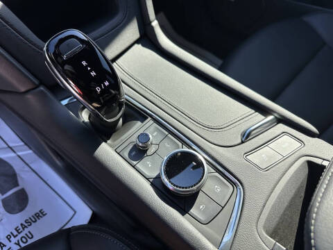 2025 Cadillac XT6 Luxury