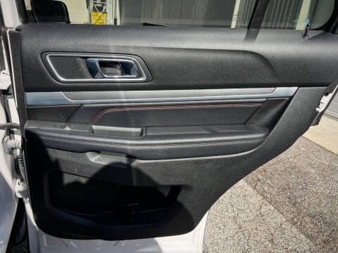 2017 Ford Explorer Sport