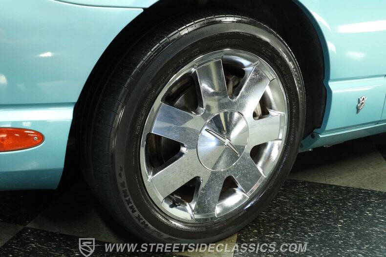 2002 Ford Thunderbird Deluxe