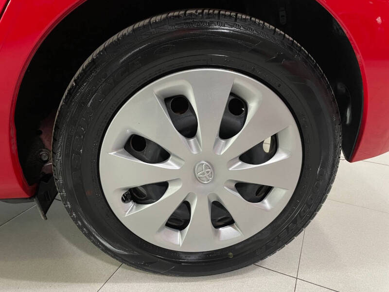 2013 Toyota Prius c Two