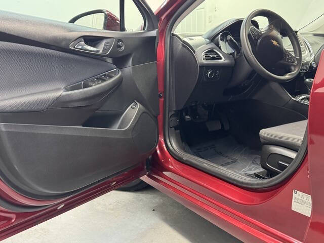 2017 Chevrolet Cruze LT Auto