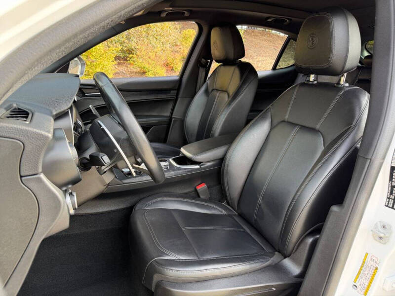 2022 Alfa Romeo Stelvio Sprint