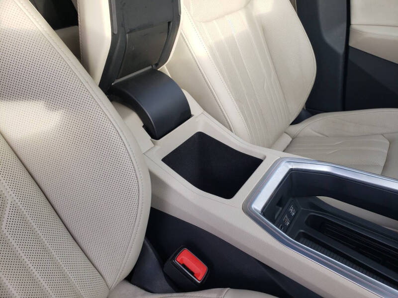 2019 Audi e-tron quattro Prestige