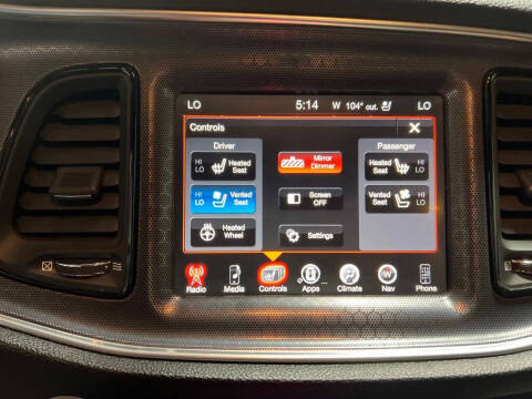 2016 Dodge Challenger 392 HEMI Scat Pack Shaker