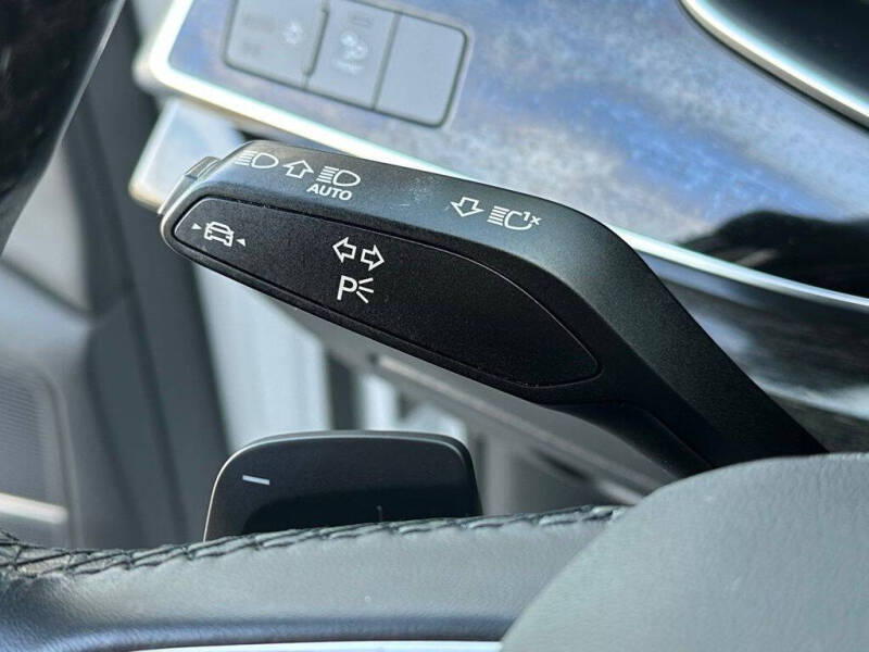 2022 Audi Q7 quattro Premium Plus 55 TFSI