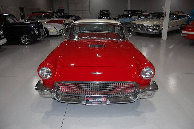 1957 Ford Thunderbird