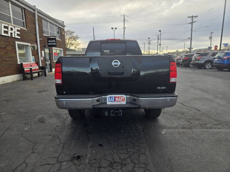 2012 Nissan Titan SV