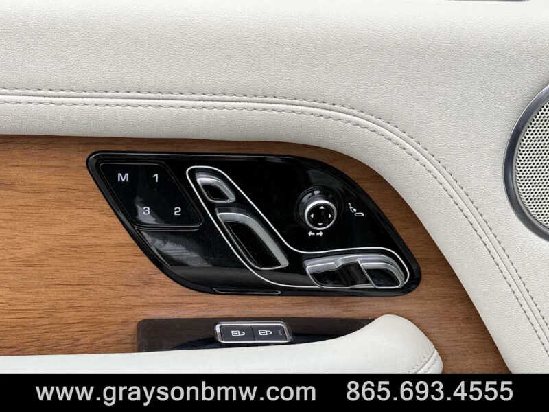 2021 Land Rover Range Rover P525 HSE Westminster Edition