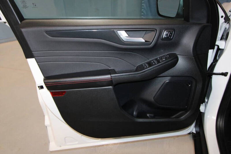 2024 Ford Escape ST-Line Elite