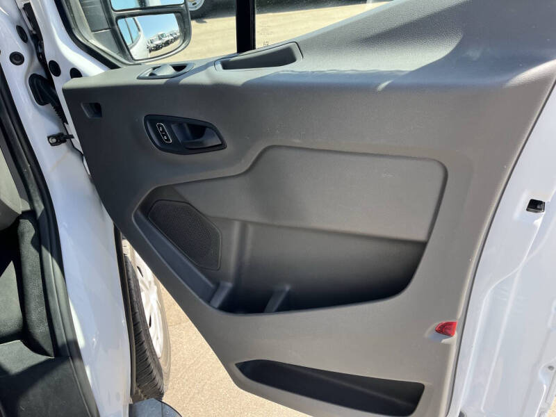 2023 Ford Transit 250