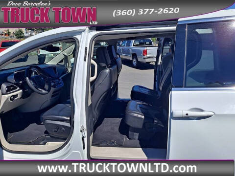 2022 Chrysler Pacifica Touring L