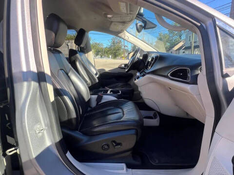 2018 Chrysler Pacifica Touring L