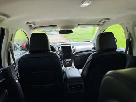 2024 Ford Edge Titanium