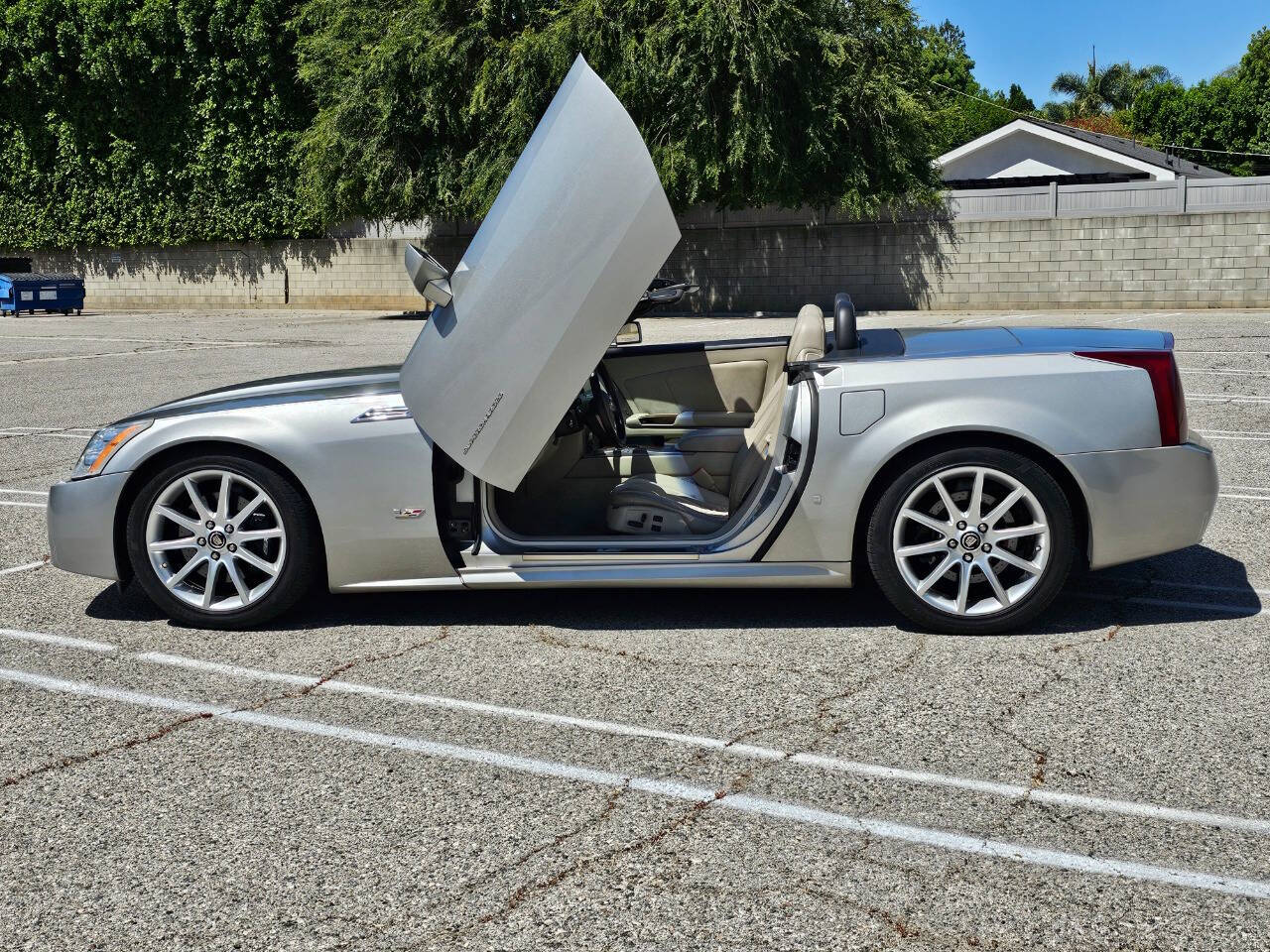 2006 Cadillac XLR-V 48