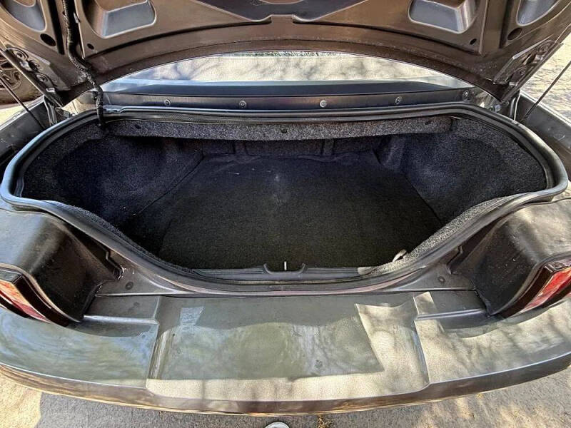 2004 Ford Mustang GT Deluxe