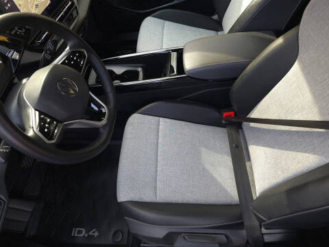 2023 Volkswagen ID.4 Pro