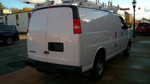 2023 Chevrolet Express 2500