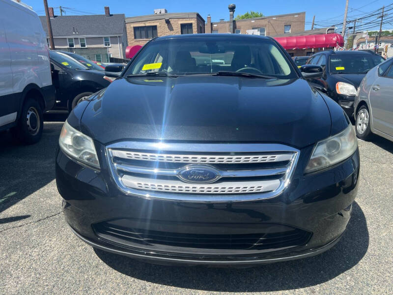 2010 Ford Taurus SEL
