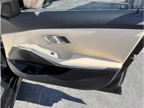 2019 BMW 3 Series 330i