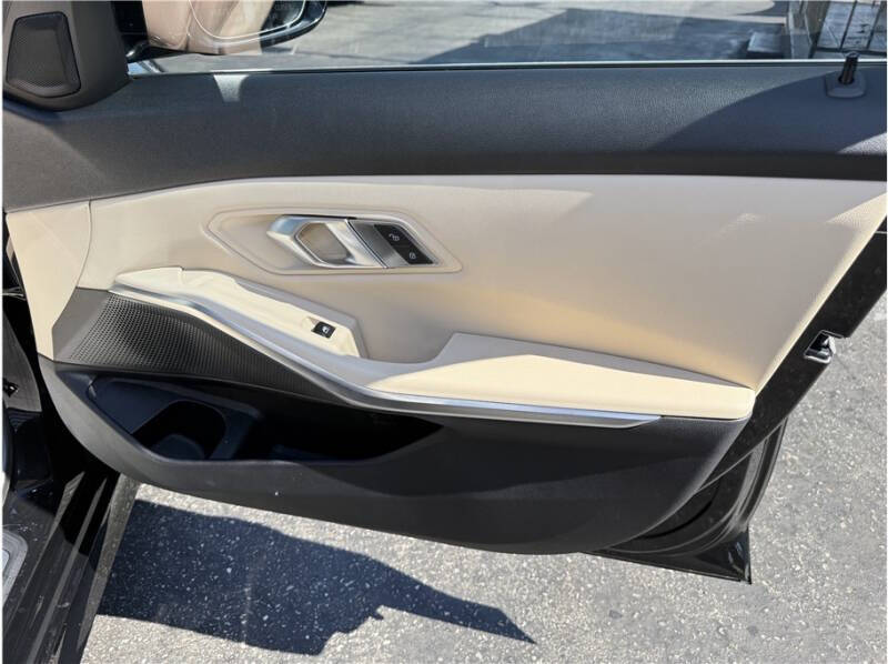 2019 BMW 3 Series 330i