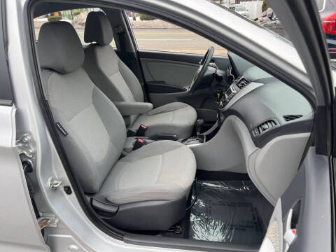 2013 Hyundai Accent GLS