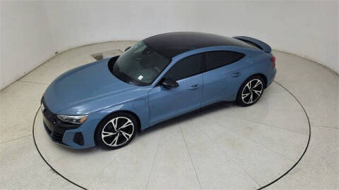 2022 Audi e-tron GT quattro Premium Plus