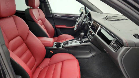 2023 Porsche Macan S