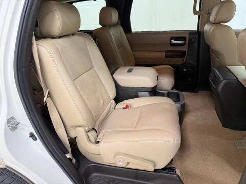 2011 Toyota Sequoia Platinum