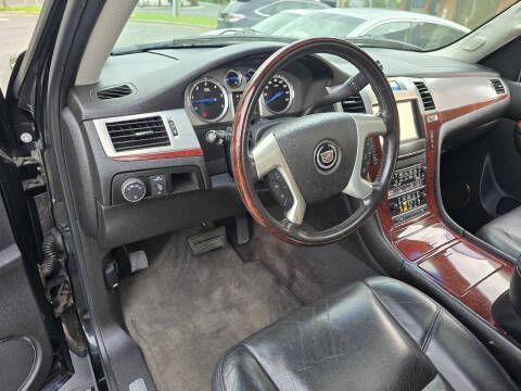 2012 Cadillac Escalade Premium