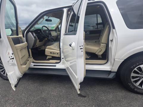 2017 Ford Expedition EL XLT