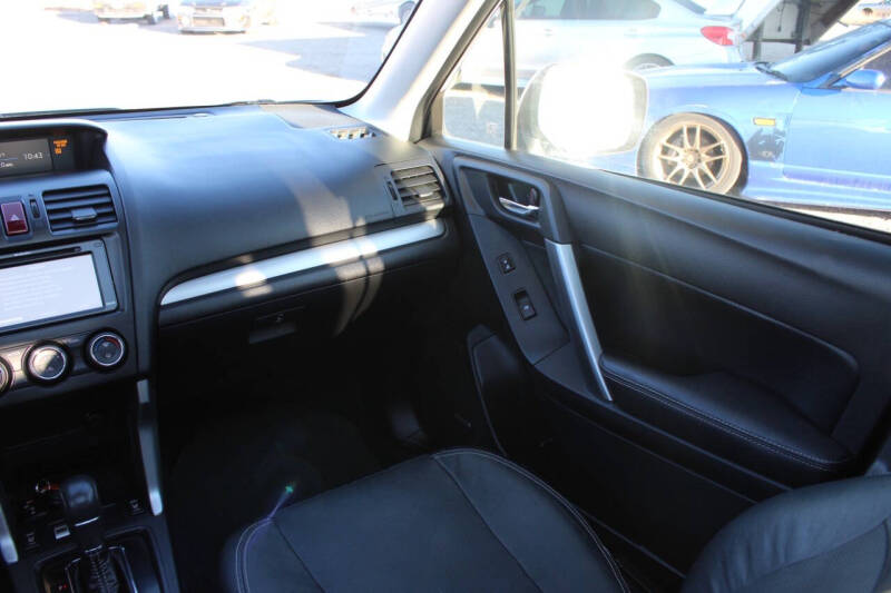 2015 Subaru Forester 2.0XT Touring