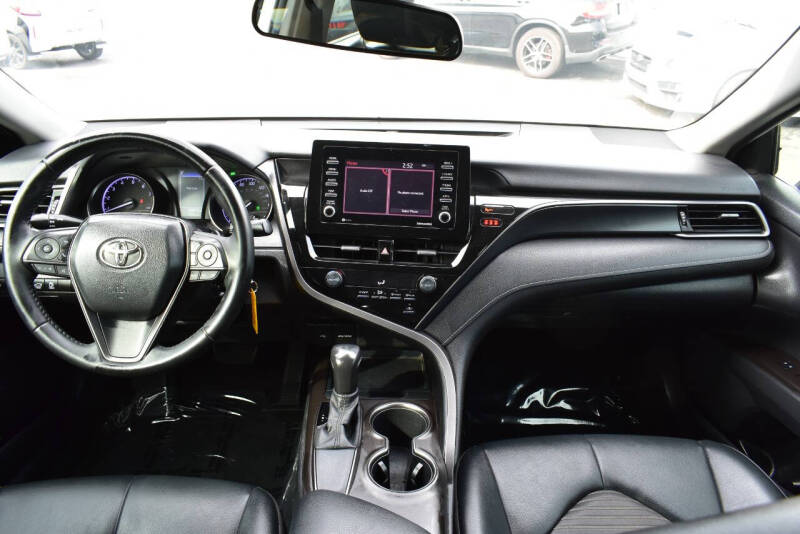 2021 Toyota Camry SE