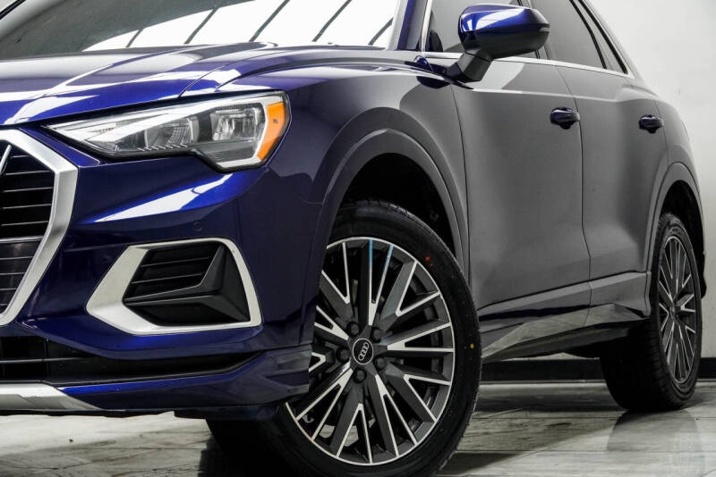 2022 Audi Q3 quattro Premium 40 TFSI