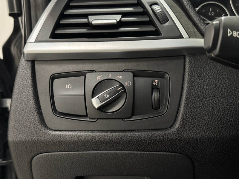 2017 BMW 3 Series 330i