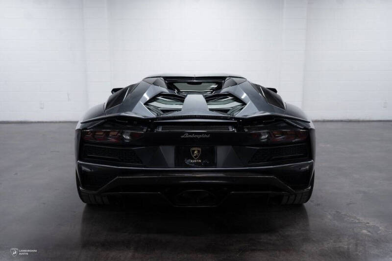 2019 Lamborghini Aventador LP 740-4 S