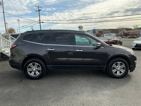 2017 Chevrolet Traverse LT