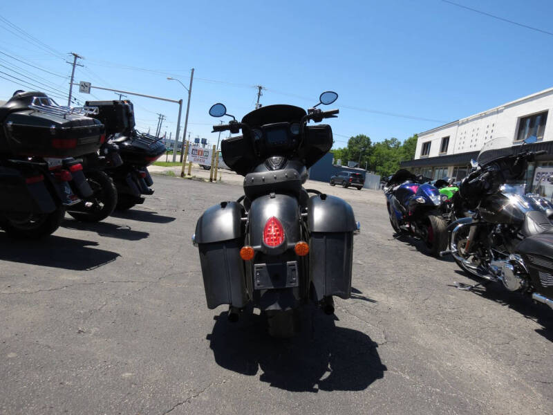 2018 Indian Chieftain Dark Horse