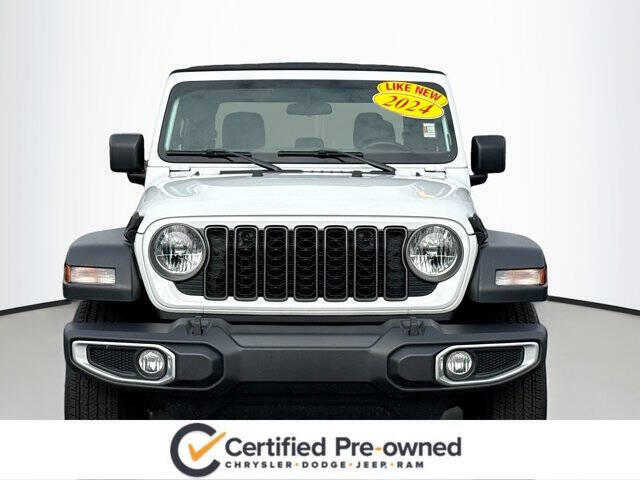 2024 Jeep Gladiator Sport