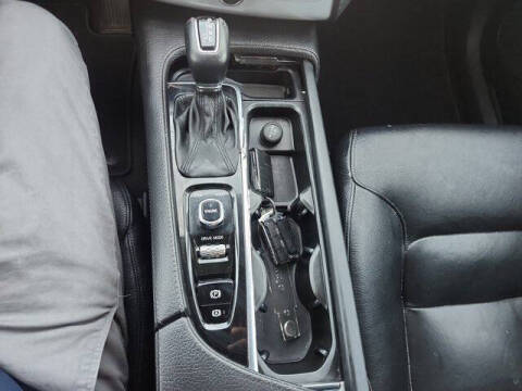 2016 Volvo XC90 T5 Momentum