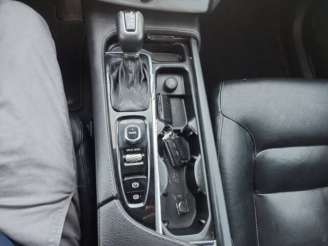 2016 Volvo XC90 T5 Momentum