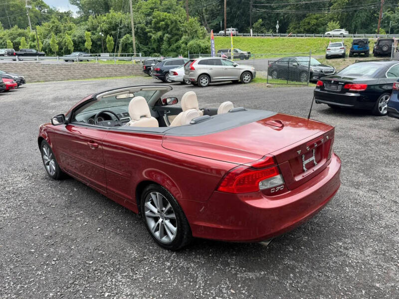 2011 Volvo C70 T5