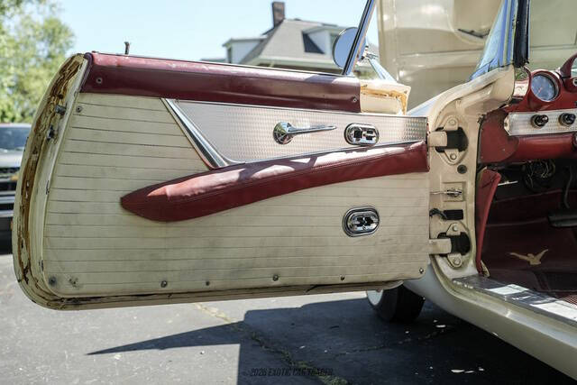 1955 Ford Thunderbird