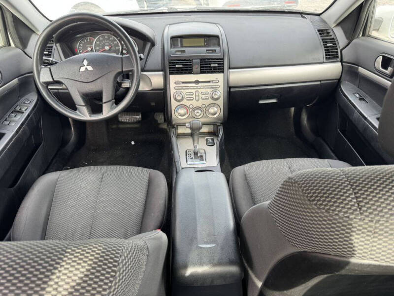 2012 Mitsubishi Galant FE