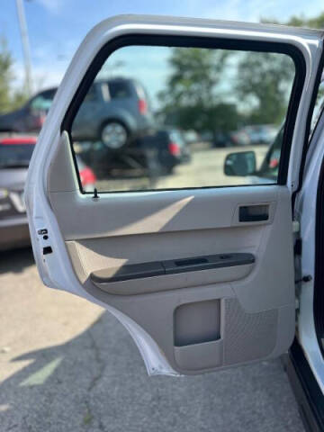 2010 Ford Escape XLS