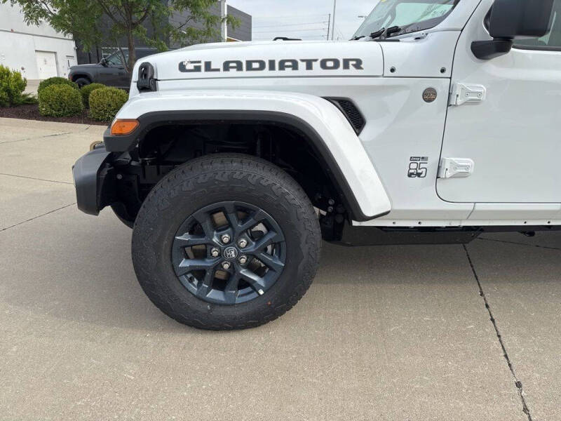 2026 Jeep Gladiator 85th Anniversary Edition