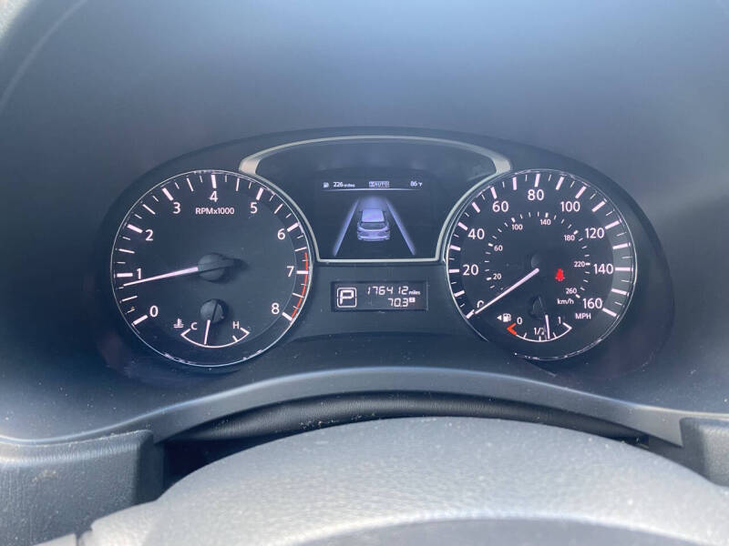 2014 Nissan Pathfinder SL