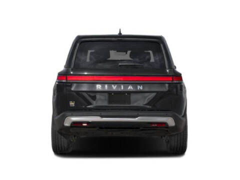 2025 Rivian R1S