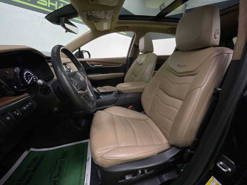 2018 Cadillac XT5 Platinum