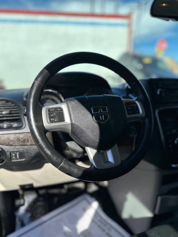 2016 Dodge Grand Caravan American Value Package