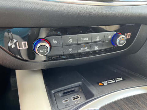 2024 Buick Enclave Essence